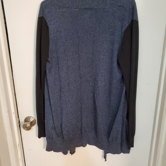 Aritzia Wilfred Flaubert Blue and Black - Picture 7 of 11
